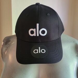 Alo Yoga Hat Fits Any Size Unisex Black